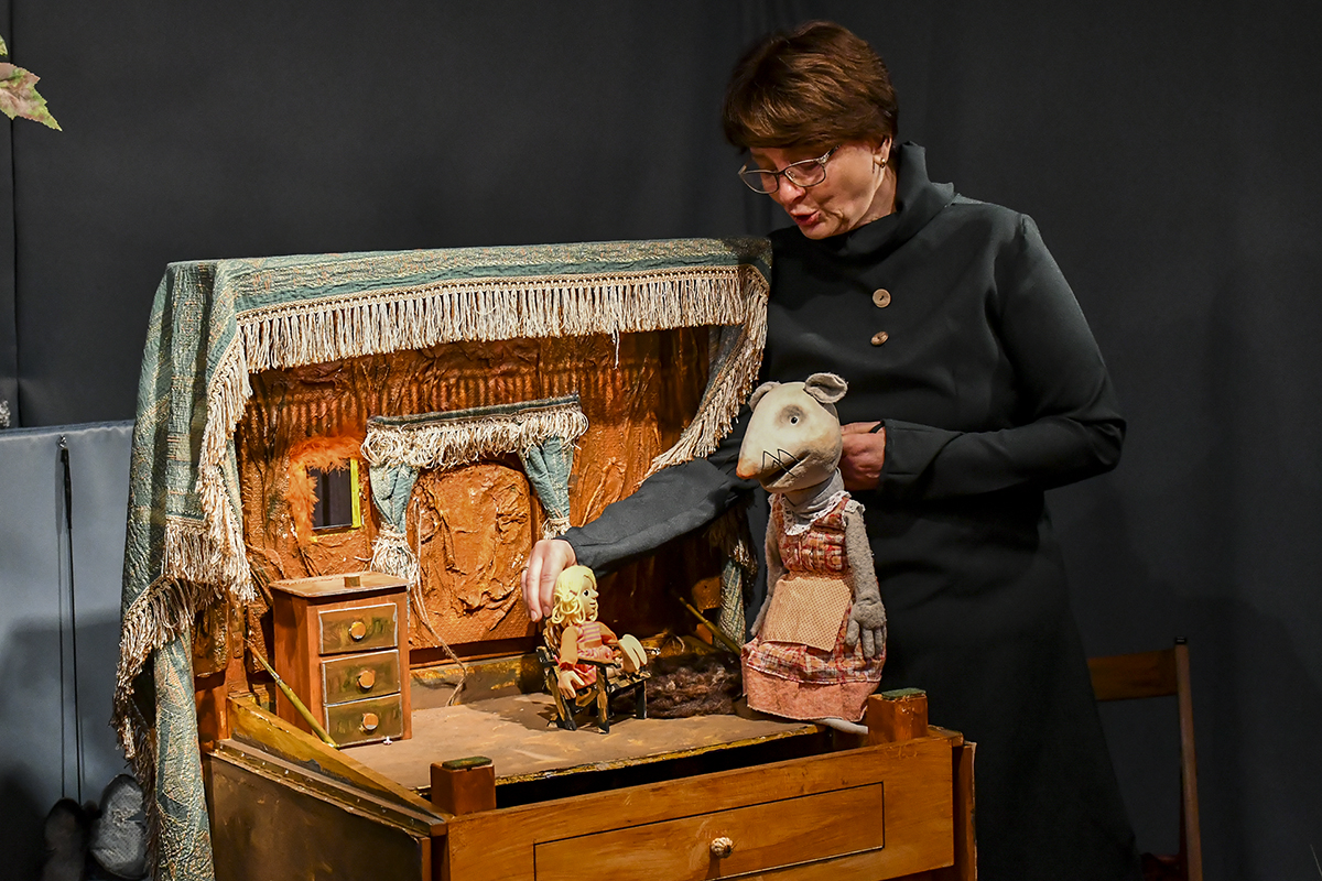 20-Kellertheater Gertrud B&uuml;nger