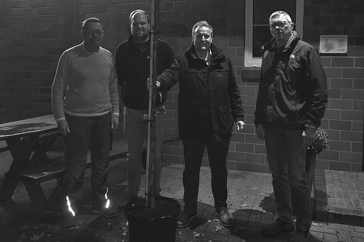 22-Musikverein-B&uuml;rgermeister-Kastanie