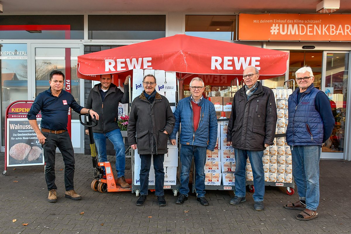 22-Bürgerstiftung-Rewe-Spende-Tafel 22-Bürgerstiftung-Rewe-Spende-Tafel