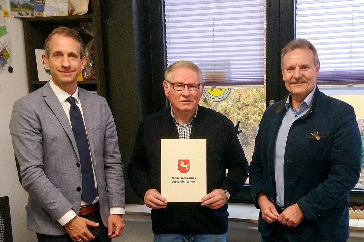 22-25-Jahre-Schiedsmann-Bernard-Echtermann