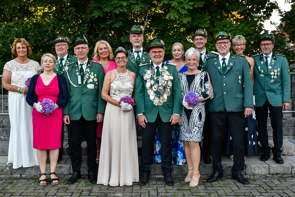 23-Holdorf-Sch&uuml;tzen-Thron-Zumloh-Richard