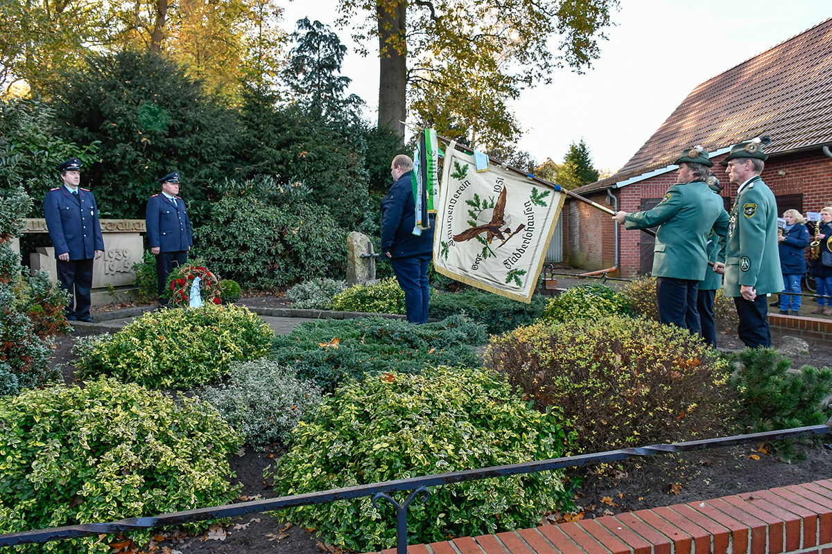 23-Fladderlohausen-Volkstrauertag-Ank&uuml;ndigung
