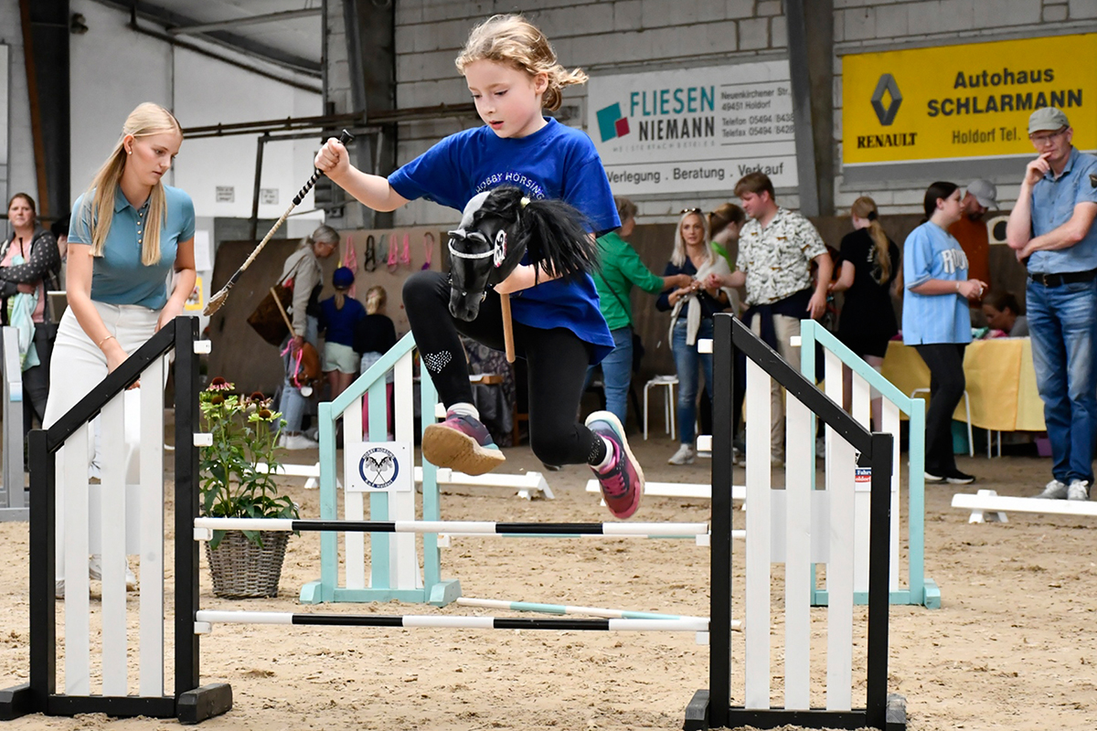 24 RuF Amateur-Springtag Hobby-Horse