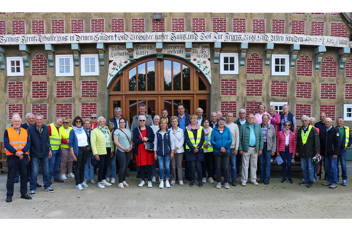 24 Heimatverein Fahrradtour Hof Börger Ihlendorf