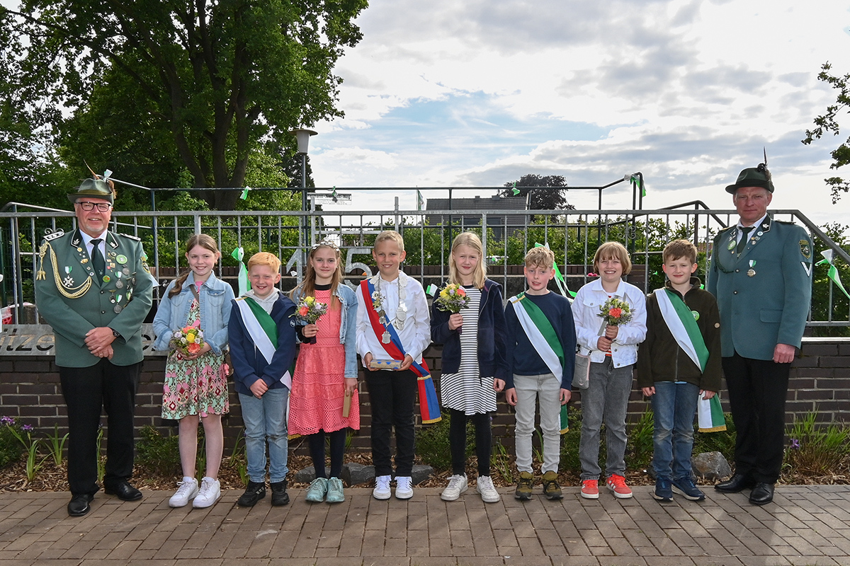 25 Lorse -Schützen-Kinderthron - 001